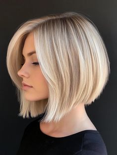 Chic Bob Haircuts for Fine Hair: Transform Thin Strands with Stylish Bobs Short Uneven Bob, Best Bobs For Fine Hair, Textured Bob Straight Hair, Short Blonde Bobs Fine Hair, Hairstyles Using Braiding Hair, Fine Hair Bob Hairstyles, Bob Angled, Bob For Fine Hair, Angled Haircut