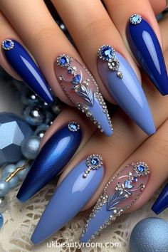 Interesting Nails, Nail Art Bleu, Blue Coffin Nails, White Tip Nails, Fancy Nails Designs, Blue Nail Designs, Blue Nail, Nails 2024, Nail Designs Spring