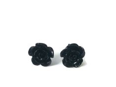 Gorgeous black rose stud earrings that are small but striking. They are made from black coloured resin and backed onto surgical steel posts, so perfect for sensitive ears. They are small earrings too as they are 10mm wide, so great for smaller ears. They are comfortable and ideal for any style. - - - - - S I Z E: Size 10mm - - - - - P A C K A G I N G: Beautifully packed into a linen bag, with the backing card and care card, ready for gift giving. Two or more pairs of earrings will be packed in a Rose Stud Earrings, Resin Jewellery, Rainbow Earrings, Small Rose, Custom Earrings, Linen Bag, Small Earrings, Stud Earrings Set, Rose Earrings