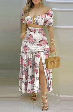 Summer Sexy Floral O-Ring Crop Top and Long Skirt Set Ruffle Long Skirt, Long Skirt Suits, Beach Maxi Skirt, Elegante Y Chic, Ruffle Bodycon, Casual Basics, Printed Pleated Skirt, Womens Dress Suits