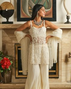 Fashion Attire Style, Indian Traditional Outfits, White Indian Outfit, Bridal Asia, Outfit For Wedding, Wedding Fits, Indian Outfits Lehenga