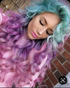 Curly Hair Color Ideas, Curly Hair Color, Blue And Pink Hair, Unicorn Hair Color, Blue Ombre Hair, Rainbow Hair Color, Creative Hair Color, Hair Color Crazy, Beautiful Hair Color