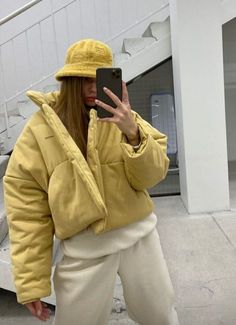 Mustard Yellow Outfit Aesthetic, Yellow Puffer Jacket Outfit, Tomboy Baddie, Yellow Wardrobe, Yellow Jacket Outfit, Baddie Pics, Mustard Yellow Outfit, Yellow Puffer Jacket, Yellow Things