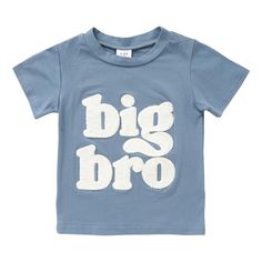 PRICES MAY VARY. Soft and Comfortable Fabric: Toddler boy big brother shirt is crafted from high-quality cotton blend (95% cotton, 5% spandex), offering a soft, breathable feel that's perfect for babies. Its reliable quality ensures no tearing during washing. Fun Print Design: Classic crew neck short-sleeve t-shirt for toddler boy features an amusing knit big brother print, perfect for toddler boy into the role of big brother. The fun design makes it easy to mix and match with other baby boy clo Little Boy Shirts, Big Brother T Shirt, Big Bro Shirt, Tee Outfits, Big Brother Announcement, Toddler Summer Outfits, Toddler Boy Summer, Big Brother Tshirt, Promoted To Big Brother