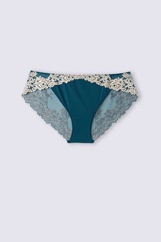 Low rise panties in lace with soft microfiber front. Based on the color chosen, the lace can be of contrast color or tone-on-tone. Inner gusset in 100% cotton.
The model is 5’ 9” (175 cm) tall and is wearing a size 2 / S.

Jennifer Lopez, the brand’s global ambassador, is wearing the Pretty Flowers collection to relate the essence and style of Intimissimi defined by romantic lace, by impeccable patterns that highlight the silhouette, and by sophisticated designs. Pretty Flower, Romantic Lace, Triangle Bra, The Pretty, Jennifer Lopez, Pretty Flowers, Teal Blue, How To Look Pretty, Contrasting Colors