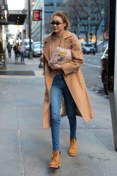 Timberland Boots Women Outfit, Timberland Outfits Women, Timberland Outfit, Winter Outfits Blackgirl, Caterpillar Boots, Winter Maternity Outfits, Winter Mode Outfits, Outfit Botas, Timberland Boots Outfit