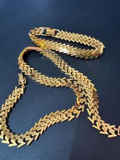 vintage gold tone zig zag wide chain link necklace and bracelet jewellery set N42cm b 19.5cm Plated Metal Bracelet Jewelry, Plated Metal Bracelet, Metal Curb Chain Jewelry For Party, Party Curb Chain Choker Jewelry, Party Choker With Curb Chain, Metal Link Jewelry For Parties, Gold Chunky Chain Jewelry, Gold Jewelry With Chunky Metal Chain, Gold Jewelry With Chunky Chain