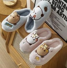 Gift: slippers for couples Bubu and Dudu | Bear Panda Design - Fashion Look | Bubu Dudu slippers | The best gift for a girl and a guy I can sew your favorite slippers Usagi Bunny, Dudu And Bubu, Kawaii Winter, Guerrilla Girls, Bubu Dudu, Kawaii Panda, Comfy Slippers, Winter Home, Winter Slippers