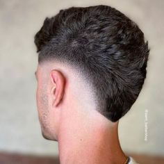 V Hair Fade, Burst Fade Comb Over, Low Fade Mullet, V Fade, Men Short Hair Fade, Fashion For Men Over 40, Best Mens Haircuts