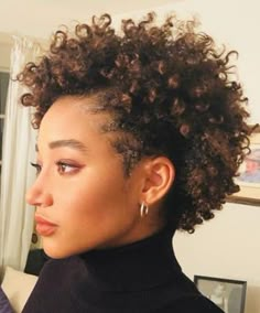 Cabello Afro Natural, Short Natural Curly Hair, Natural Hair Cuts, Natural Hair Short Cuts, Short Natural Hair, Natural Curly Hair, Penteado Cabelo Curto, Big Chop, Natural Styles