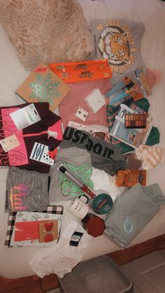 Spooky Basket, Christmas Haul, Beatiful People, Boo Basket, Basket Ideas, Lookbook Outfits, Boyfriend Girlfriend, Christmas Ideas, Lookbook