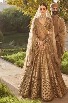 By designer Sabyasachi Mukherjee, Bridelan: Personal Shoppers, Fashion Stylists and Luxury Consultants for South Asian and Indian weddings, based out of Mumbai, India. Email info.bridelan@gmail.com. Website www.bridelan.com   #Sabyasachi #Sabyasachilehenga #SabyasachiSS19  #Sabyasachiwedding  #Bridal #Wedding lehenga #Springsummer2019 #Destinationwedding #IndianBride #IndianWedding #Bridelan #BridelanIndia Golden Bridal Lehenga, Lehenga Inspiration, Latest Bridal Lehenga, Women Warriors