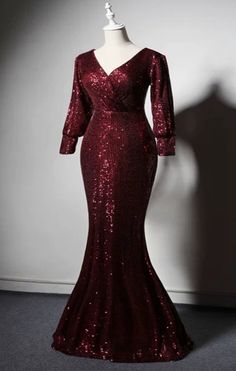 Plus Size long sleeves sexy sparking dark red black sequins mermaid slit prom dress 2020 Fabric:Sequins Color:Dark red,Black(All color available ) Size:All sizes available Waist:Natural Embellishment:Sequins Fully Lined: Yes Built-in Bra: Yes Body Shape: All types. Net Weight:2kgShipping Weight:2.5kg Country of origin: China Making Time:20-25 days Long Sleeve Sequin, Dresses 2020, Mermaid Prom Dresses, Black Sequins, Couture Dresses, Body Shape, Black Long Sleeve, Mermaid Formal Dress, Dark Red