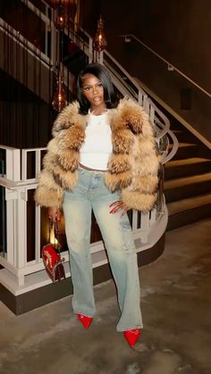 Styling A Fur Coat, Fur Coat With Jeans, Fur Birthday Outfit, Fur Jacket Outfit Black Women, Fur Heels Outfit Black Women, Fur Coat Outfit Black Women, Fur Coat Outfits Black Women, Fur Heels Outfit, Winter Fits Black Women