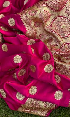 Exclusive designer arri handwork pure katan silk Banarasi saree with blouse piece  in India made by our beloved workers please support us  Important : please  share your contact number whenever you make payment it's mandatory for standard shipping Occasions: Wedding|Party|Festivals|Puja Bollywood Style Katan Silk Blouse With Meenakari, Pink Meenakari Katan Silk Saree, Pink Meenakari Jamawar Saree, Pink Jamawar Saree With Meenakari, Wedding Blouse Piece In Katan Silk With Meenakari, Banarasi Saree Look For Wedding, Banarsi Sari, Draping Saree, Saree For Wedding