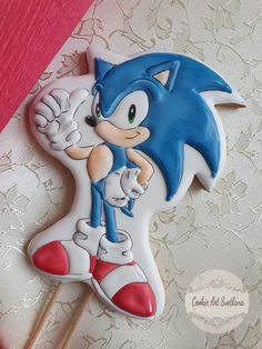 Royal icing decorated cookie Sonic Royal Icing Cookies, Sonic Cookies, Hedgehog Cookies, Cookies Icing, Shoe Cookies, Sonic Birthday Parties, Cookies Decoradas, Sonic Party, Sugar Cookie Icing