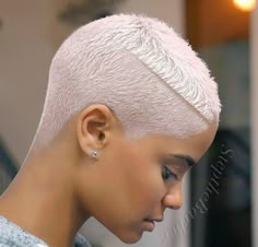 Short Cute Hair, 360 Waves Hair, Shaved Hair Designs, Tapered Natural Hair