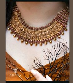 Rajputi Jewellery, Gold Fashion Necklace, Bridal Gold Jewellery Designs, Quick Outfits, Classy Jewelry, Pakistani Dress Design, Latest Jewellery, Bridal Gold Jewellery, Jewelry Choker