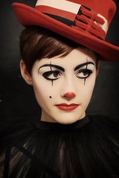 Pantomime Kostüm Frauen   #halloween #trends #kostüme #dekoideen #herbst #halloweencostume #spooky #decoration Nem Halloween Makeup, Mime Costume, Carnaval Make-up, Karneval Diy, Mime Makeup, Dark Circus, Halloween Trends