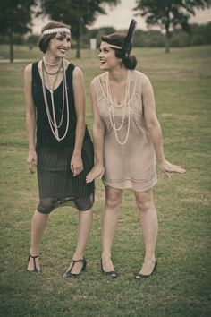 Great Gatsby Outfits, Gatsby Party Outfit, Gatsby Outfit, Roaring 20s Dresses, Front Lighting, Style Année 20, Roaring 20s Party, 1920 Fashion