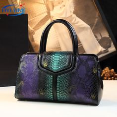 2024 New Serpentine Leather Women Handbags Luxury Fashion Shoulder Crossbody Bag Large Capacity Lady Mobile Phone Bag, Purple Bags, Shoulder Messenger Bag, Types Of Bag, Womens Crossbody Bag, Handbags For Men, Zipper Bags, Green Bag, Phone Bag