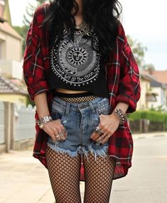 Stil Rock, Mode Tips, Rock Punk, Stil Inspiration, Fishnet Stockings, Modieuze Outfits