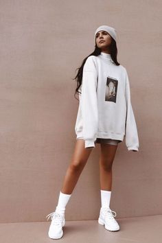 High Street Fashion, Looks Street Style, Urban Street Style, Mode Inspo, Mode Vintage, Mode Inspiration, Oversized Sweatshirt, Outfit Casual, Street Styles