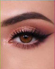 Classic Eye Makeup, Maroon Makeup, Eye Makeup Images, Hazel Eye Makeup, Dance Makeup, Makeup For Hazel Eyes