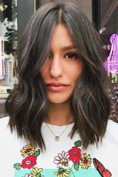 Lob Center Part, Lob Length Haircut, Center Part Hairstyles Medium, Center Part Lob, Medium Haircuts For Women Mid Length, Medium Long Bob Hairstyles, Mid Length Haircut For Thick Hair, Medium Length Lob, Lady Hairstyles