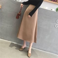 Elegant Glossy Satin Plain Office High Waist SkirtSIZE S Waist (cm)70 Skirt length (cm)79  M Waist (cm)74  Skirt length (cm)80  L Waist (cm)78  Skirt length (cm)81  XL Waist (cm)82  Skirt length (cm)82 Shiny Fashion, Formal Wear Women, Silk Midi Skirt, Satin Noir, Office Skirt, Elegant Office, Grown Women, Satin Midi Skirt, Party Skirt