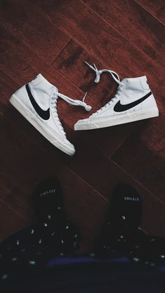 Nike Blazer Mid 77 Wallpaper, Nike Blazer Wallpaper, Adidas Soccer Boots, Sneakers Wallpaper, Nike Blazers, Minimalist Sneakers, Nike Blazer Mid 77, All Nike Shoes