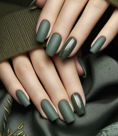 Matte Fall Nails Autumn Green, Autumn Nails Green And Brown, Nails Design Autumn 2024, Autumn Nails 2024 Green, Fall Green Nails 2024, Gucci Nails, Trendy Nail Art Designs, Pretty Nail Art Designs