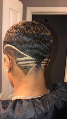 Short Haircuts With Designs For Black Women, Short Hair Designs For Women, Female Wavers With Designs, Short Fade Haircut, Short Hair Designs, Shaved Hair Cuts, Short Shaved Hairstyles, Shaved Side Hairstyles, Shaved Hair Designs