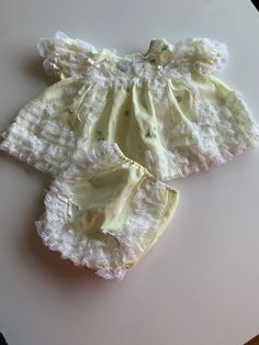 Sweet as can be antique 1950's yellow 9 month old baby dress with matching knickers. In excellent condition Vintage Americana Aesthetic, 1950s Girls, 9 Month Old Baby, Dress With Ruffles, Luxury Lifestyle Dreams, Dream Baby, Pink Nursery, Reborn Baby