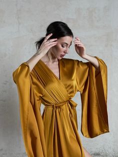 Kimono sleeves long robe - tie waist - open front - kimono sleeves - two side slits Sizes: Regular size - hips to 107 cm (42 inch) Plus size - hips more than 107 cm (42 inch) Fabric - 30% viscose, 70% polyester Your order is packed in an eco-pack of 100% cotton. This bag is convenient for storing and washing our product Shipping terms: Delivery to Europe - 1-2 weeks Delivery to USA, UK 1-3 weeks Australia, Canada - 2-4 weeks Returns & exchanges 1. Confirmation Period: We confirm exchanges and re Robe Wedding, Silky Robe, Silk Kimono Robe, Long Gown Dress, Wedding Robe, Women's Robe, Kimono Sleeves, Silk Robe, Womens Kimono