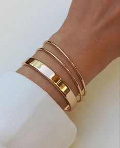 Stylish Gold Earrings, Minimalist Accessories Jewellery, Necklace Women Gold, Women Gold Chain, Pinterest Jewelry, Diamond Bangles, Modern Gold Jewelry, Pinterest Style