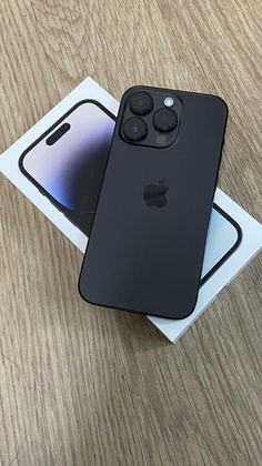 the new iphone 11 pro is in its box