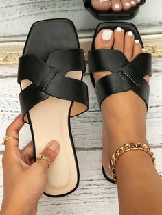 Preto elegante Collar   Simples Chinelos Embellished   Sapatos femininos Palm Shoes, Feminine Sandals, Elegant Slippers, Shoe Makeover