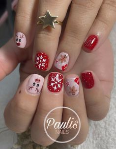 Kids Xmas Nails, Kid Christmas Nails, Christmas Nails Kids, Christmas Character Nails, Christmas Nails For Kids, Kids Christmas Nails, Christmas Shellac Nails