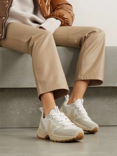 VEJA Venturi suede and leather-trimmed Alveomesh sneakers Veja Venturi, Stylish Sneakers Women, Zapatillas Veja, Basket Veja, Sneaker Outfits Women, Veja Shoes, Beige Sneakers, Veja Sneakers, White Sneakers Women