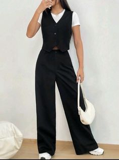 Waistcoat And Pants Outfit, Outfit Waistcoat Women, Waistcoat Outfit Women, Tokyo Ootd, Waistcoat Outfit, Vest Outfits For Women, Waistcoat Woman, Casual Work Outfits Women, Casual Day Outfits