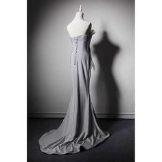 This Grey Off Shoulder Gauze Prom Dress is the perfect formal dress for any special occasion. The design is elegant and sophisticated, while the gauze fabric creates a light and airy look. The dress features a cinched waist to flatter your curves and an A-line skirt that creates a flattering silhouette. The dress is available in plus sizes to ensure a perfect fit. The grey color is timeless and classic, perfect for any formal event. Details: strapless, sleeveless, lace up back Length: Front-57in Light Grey Prom Dress, Gray Prom Dresses, Formal Dress Plus Size, Polka Dot Wedding Dress, Bridesmaid Dress Sizes, Junior Bridesmaid Dresses, Gauze Fabric, Chiffon Lace, Dress Plus Size