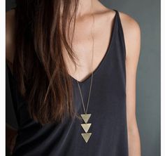 Triangle Necklace Simple Long Necklace, Brass Pendant Necklace, Boho Mode, Charm Choker Necklace, Womens Chokers, Triangle Necklace, Diamond Necklaces, Boho Style Jewelry, Triangle Pendant