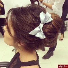 pulled back, but still professional looking Chocolate Hair, Hair Shows, Dye My Hair, Hair Envy, Love Hair, Bad Hair, Hair A, Messy Hairstyles, Braid Styles