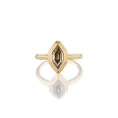 Era - Contemporary, by The Moonstoned Materials - 18k Gold & Diamond (1.27ct FB) Weight - 4.46 Grams Size - 7 Diamond Jewlery