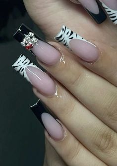 Nails Ideas White And Black, Acrylic Nails Ideas Black And White, Black Y2k Acrylic Nails, Zebra Hello Kitty Nails, Nail Inspo Acrylic White, Black And White Hello Kitty Nails, Black Nail Designs Y2k, Cute Acrylic Nails White, Black And White Zebra Nails