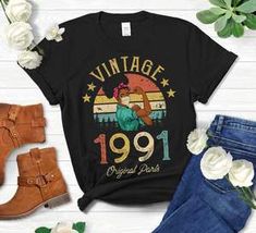 1991 T Shirt Princess Sleeves, One By One, Types Of Collars, Vintage Tops, Unique Vintage, Printed Shorts, Short Sleeve Shirt, Birthday Gift, Types Of Sleeves