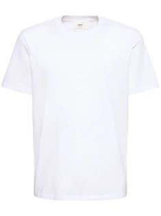 White cotton T-shirt, jersey knit, signature Ami de Coeur monogram motif, round neck, short sleeves, straight hemComposition: Cotton, 100% Classic Relaxed Fit T-shirt With Logo Print, Modern Cotton T-shirt With Logo Print, Classic Short Sleeve Shirt With Logo Print, Classic T-shirt With Straight Hem And Relaxed Fit, Modern Relaxed Fit Short Sleeve T-shirt, Modern White Cotton T-shirt, Modern Cotton T-shirt With Short Sleeves, White Relaxed Fit Modern T-shirt, Mean Friends