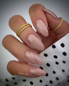 Almond Shaped Nails Designs, February Nails, Beige Nails, Almond Shape Nails, Almond Nails Designs, Almond Acrylic Nails, Almond Shape