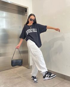 Foto Poses, Tomboy Fashion, Fashion Streetwear, Clueless